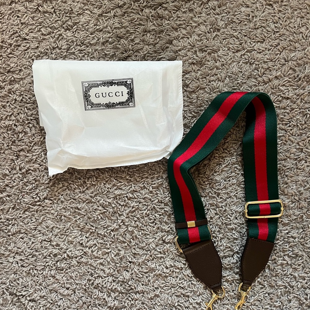 Gucci Signature Stripe Strap